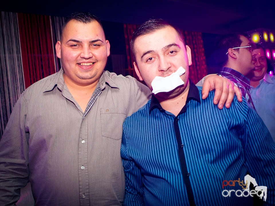 Petrecerea continuă în Club Life, 