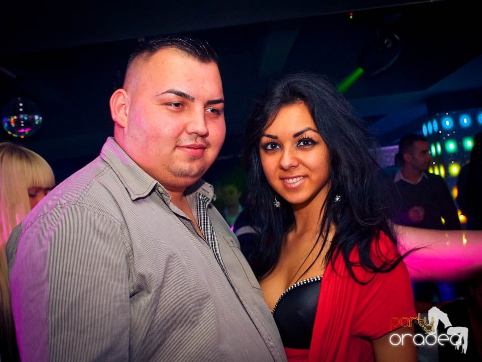 Petrecerea continuă în Club Life, 