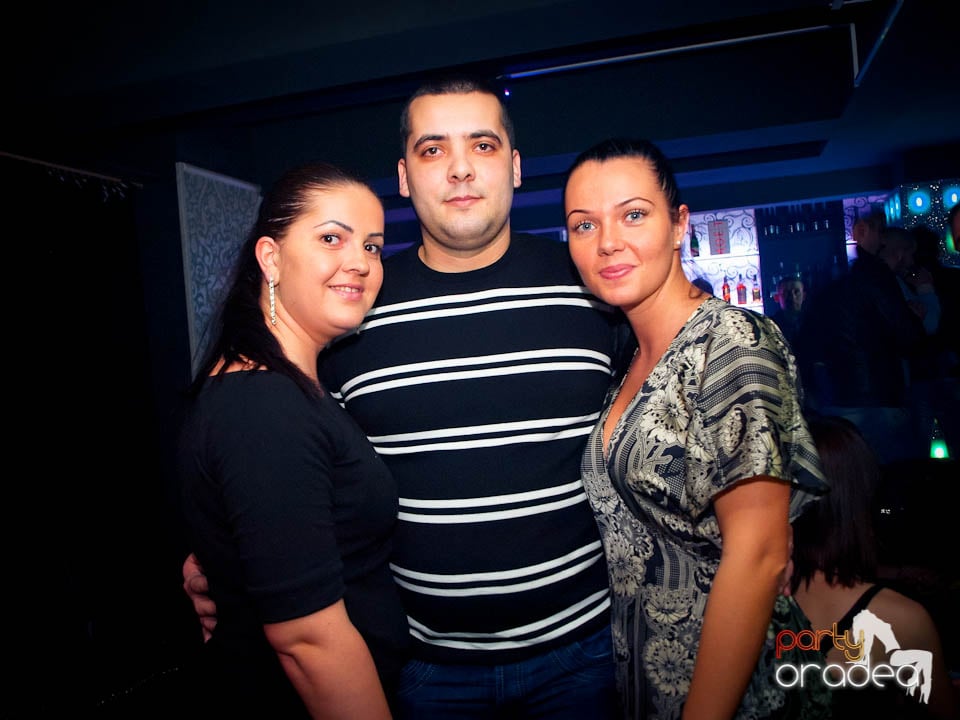 Petrecerea continuă în Club Life, 