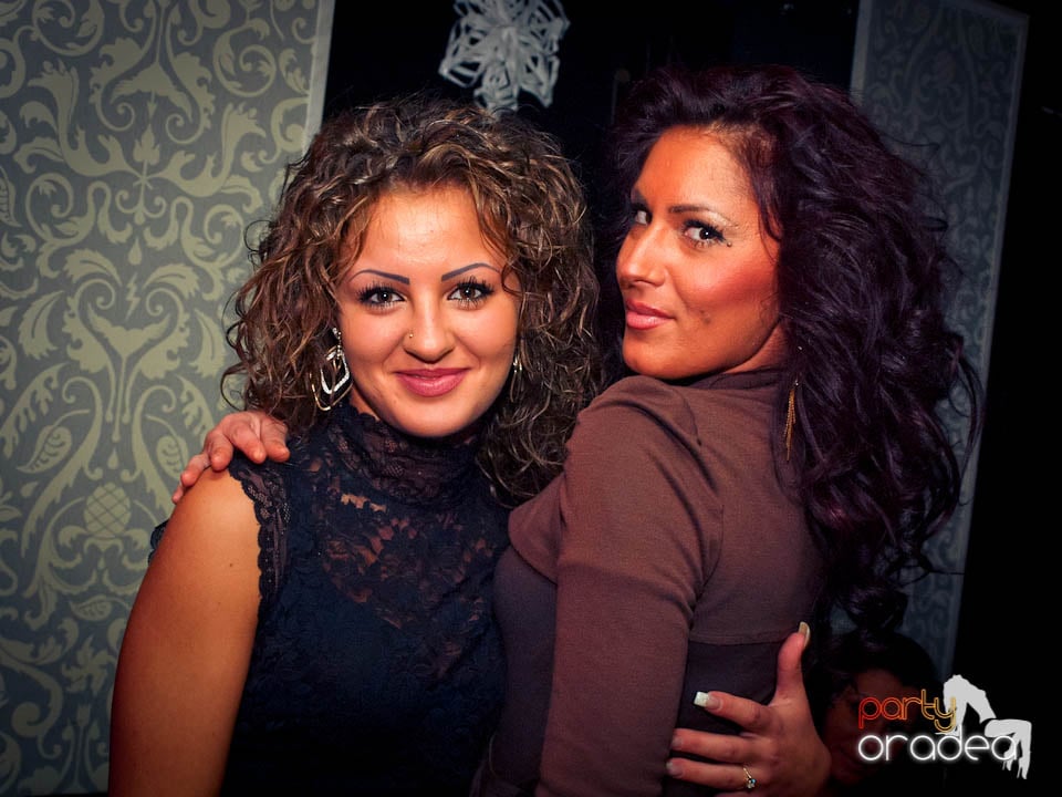 Petrecerea continuă în Club Life, 