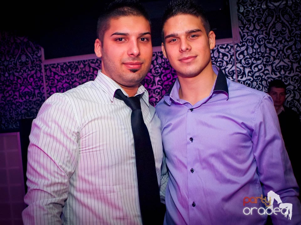 Petrecerea continuă în Club Life, 