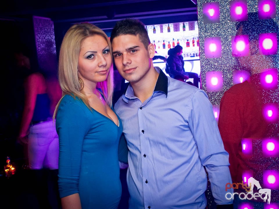 Petrecerea continuă în Club Life, 