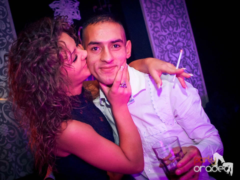 Petrecerea continuă în Club Life, 