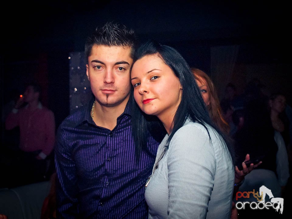 Petrecerea continuă în Club Life,