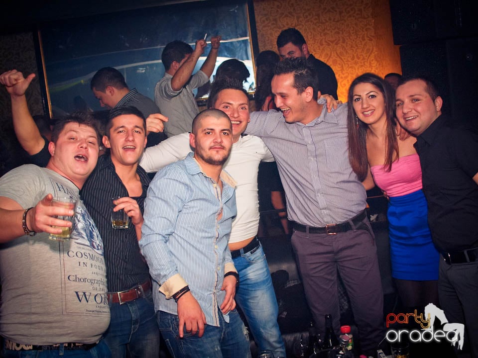 Petrecerea continuă în Club Life,