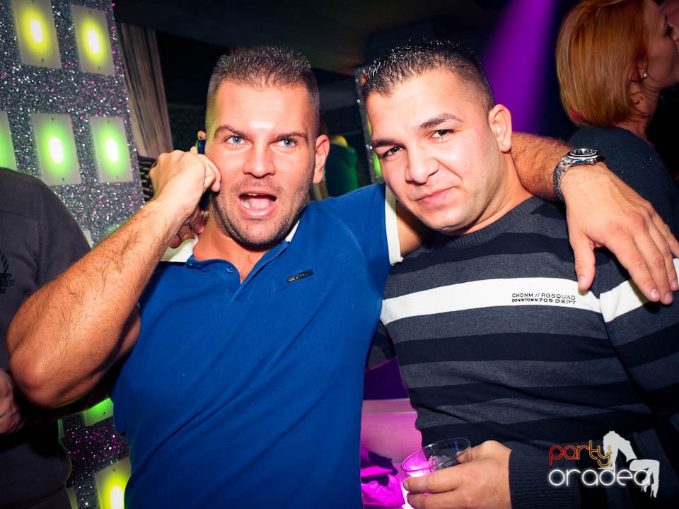 Petrecerea continuă în Club Life,