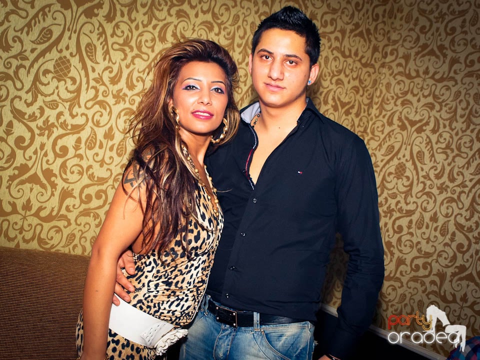 Petrecerea continuă în Club Life,
