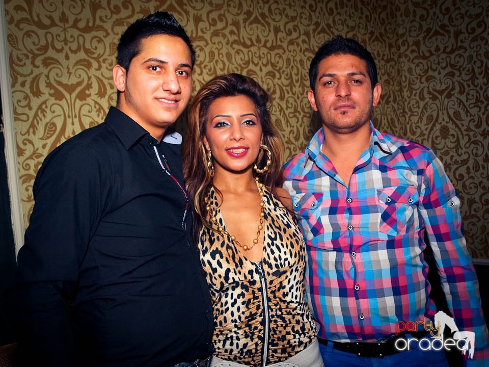 Petrecerea continuă în Club Life,