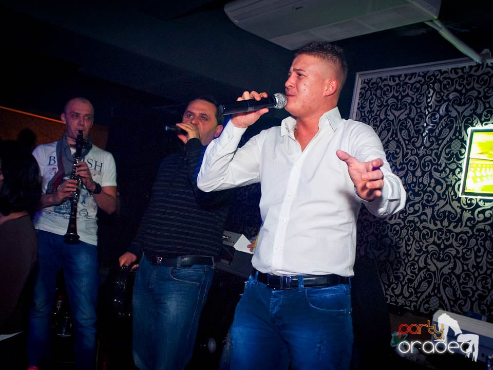Petrecerea continuă în Club Life,