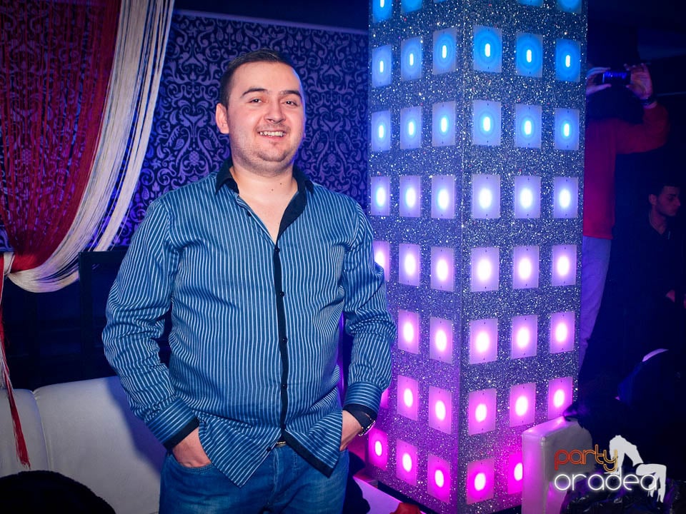 Petrecerea continuă în Club Life,