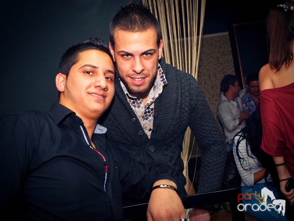 Petrecerea continuă în Club Life,