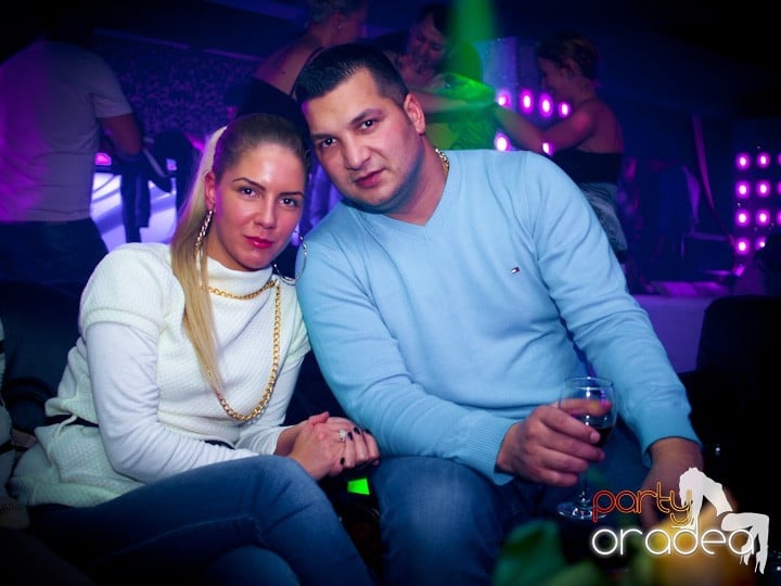 Petrecerea continuă în Club Life, 