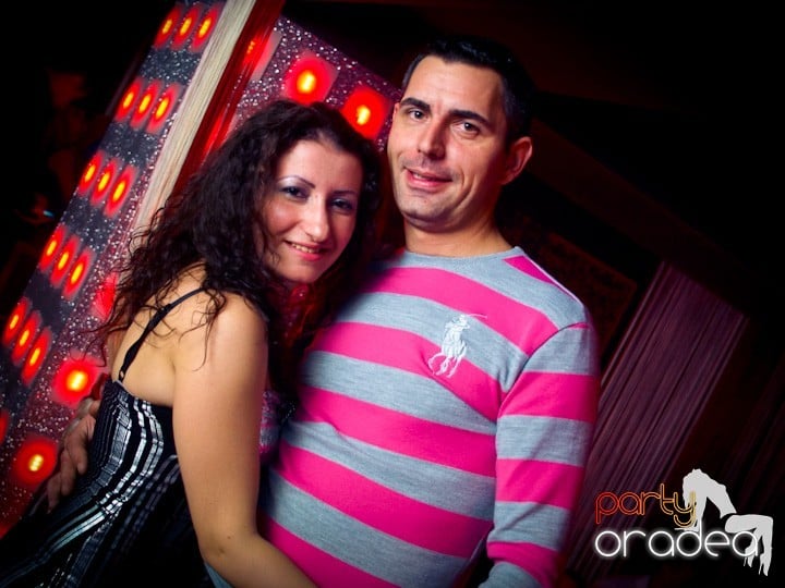 Petrecerea continuă în Club Life,