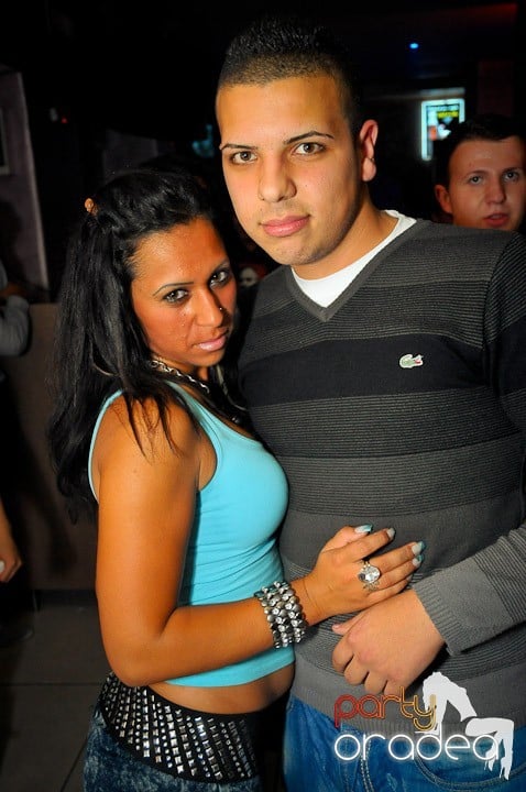 Petrecerea continuă în Club Rio, 