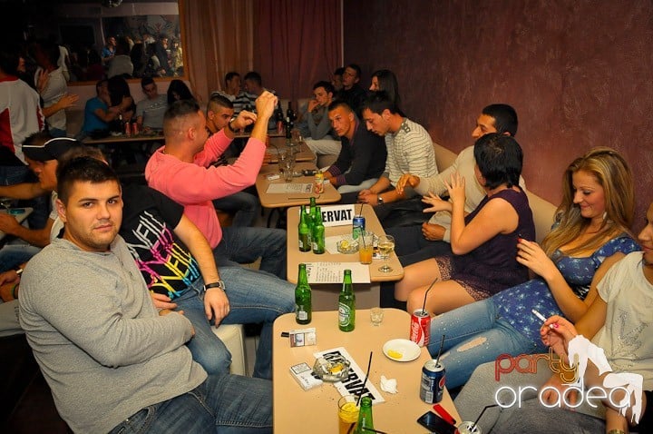 Petrecerea continuă în Club Rio, 