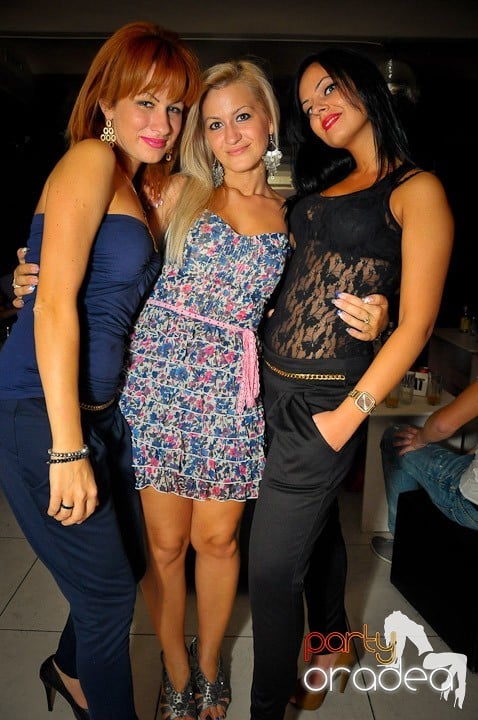 Petrecerea continuă în Club Rio, 