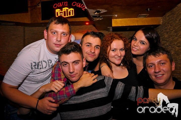 Petrecerea continuă în Downtown, 