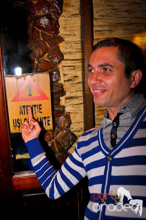 Petrecerea continuă în Downtown, 