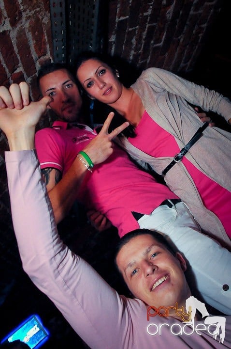 Petrecerea continuă şi în timpul şcolii, 