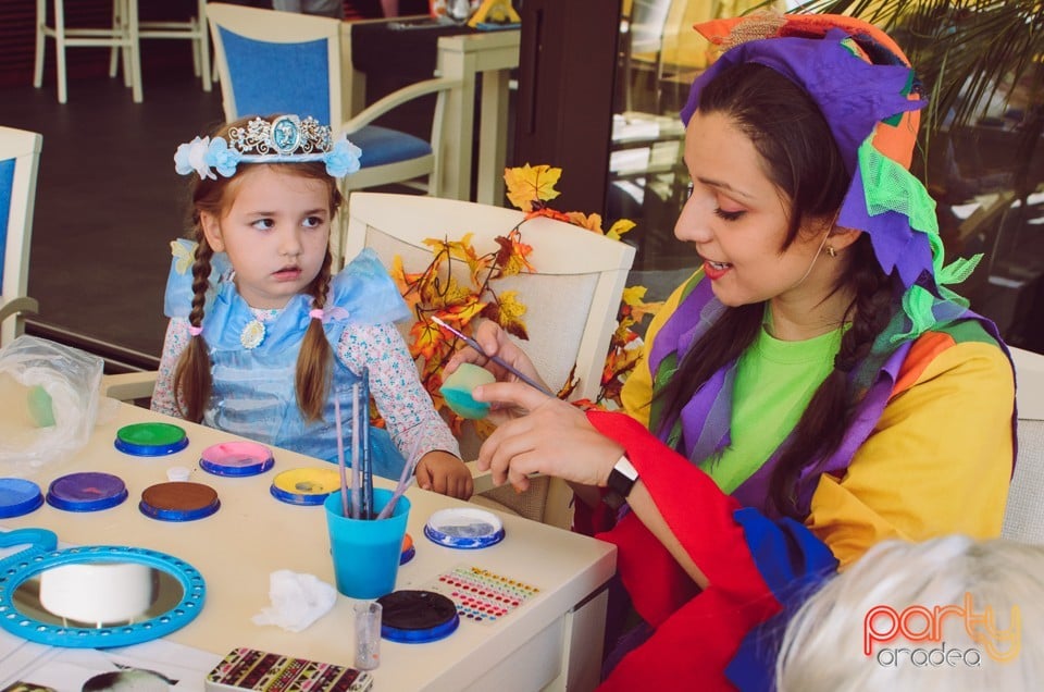 Petrecerea copiilor la Halloween Costume Ball, Restaurant Rivo