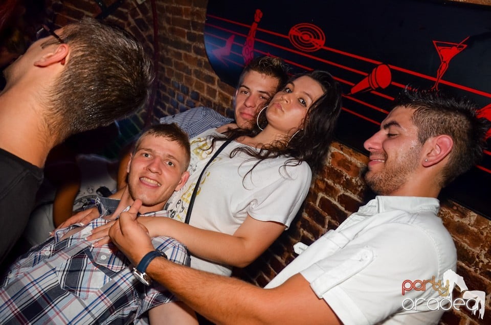 Petrecerea de marţi - NMD Student Party,