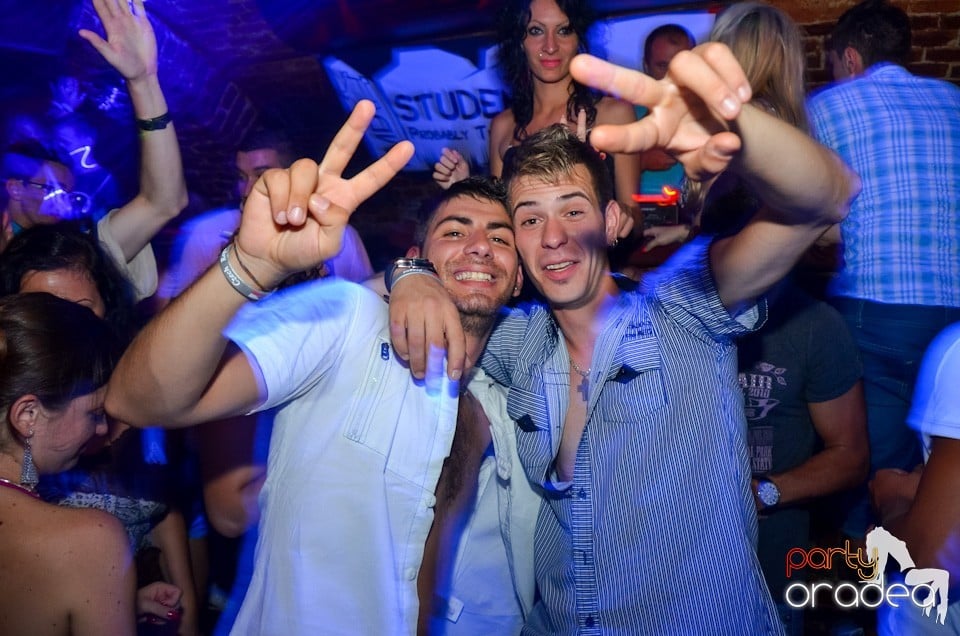 Petrecerea de marţi - NMD Student Party,