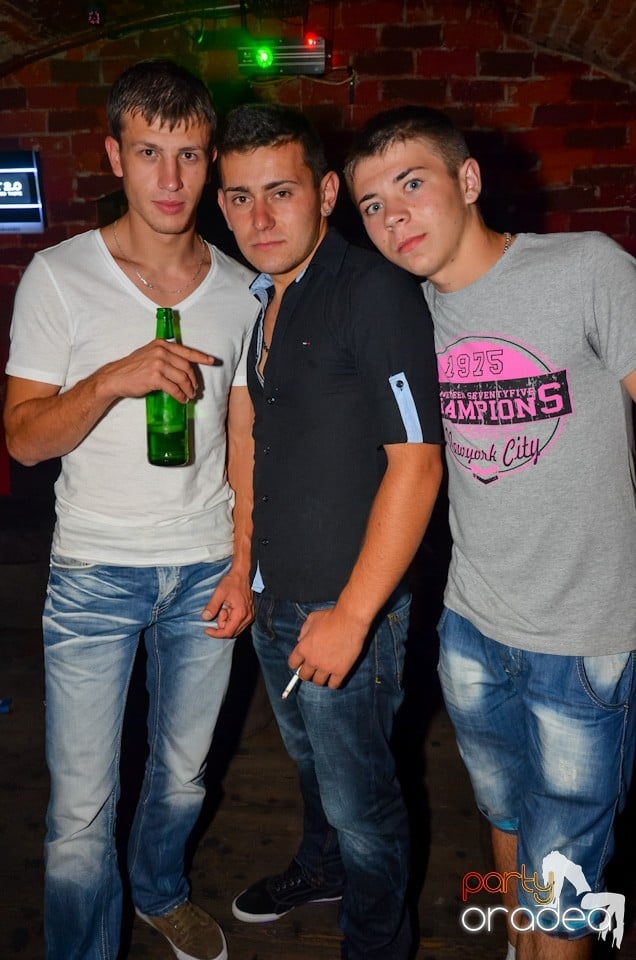 Petrecerea de marţi - NMD Student Party,