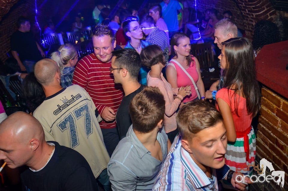 Petrecerea de marţi - NMD Student Party,
