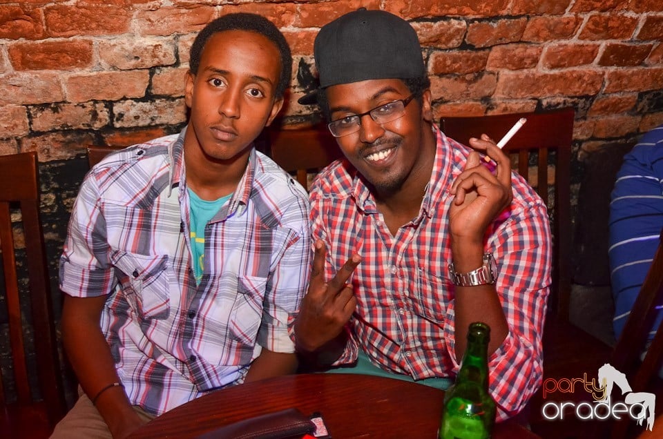 Petrecerea de miercuri în Club Escape, 