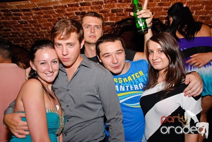 Petrecerea de miercuri în Escape, 