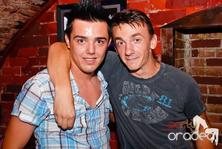 Petrecerea de miercuri în Escape, 