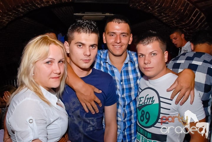 Petrecerea de miercuri în Escape, 