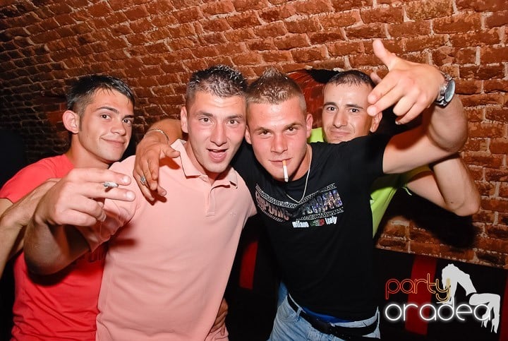 Petrecerea de miercuri în Escape, 