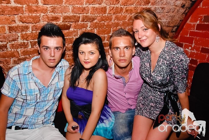 Petrecerea de miercuri în Escape, 