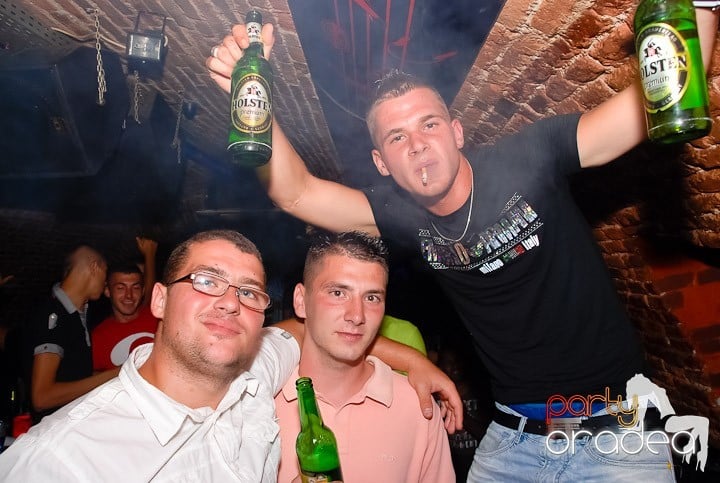 Petrecerea de miercuri în Escape, 