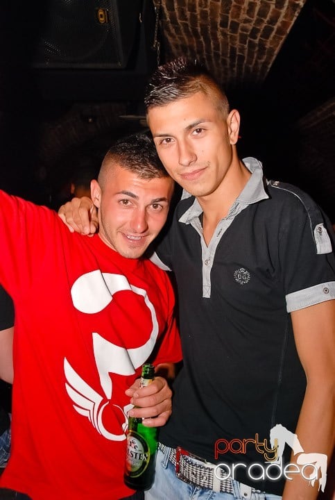 Petrecerea de miercuri în Escape, 