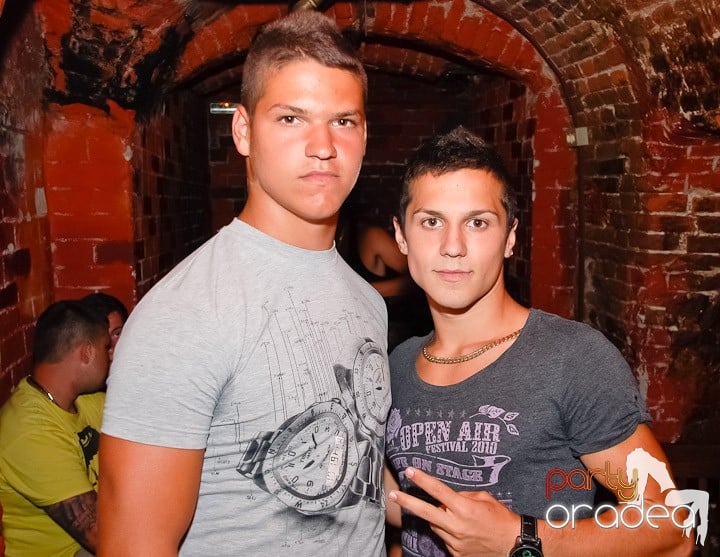 Petrecerea de miercuri în Escape, 