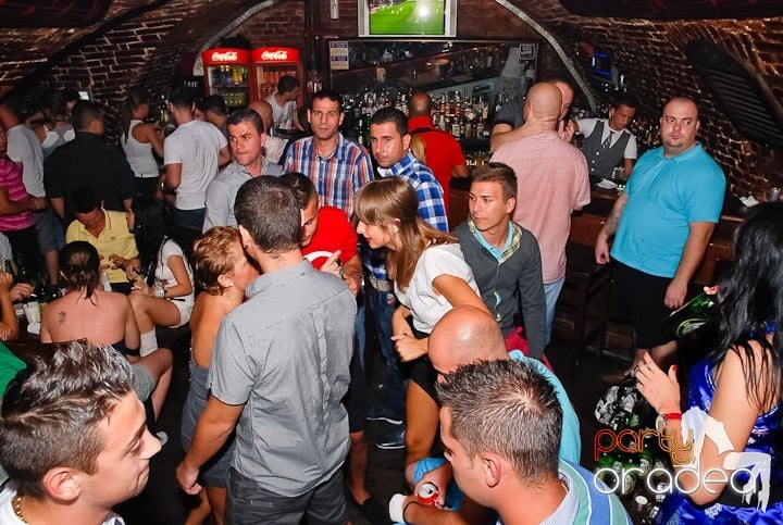 Petrecerea de miercuri în Escape, 