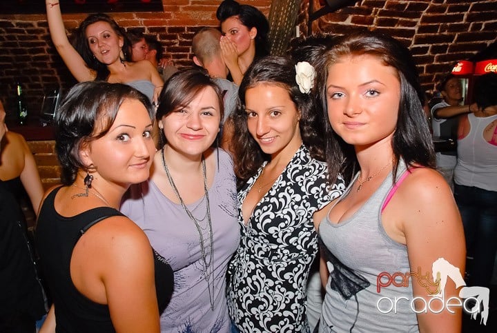 Petrecerea de miercuri în Escape, 