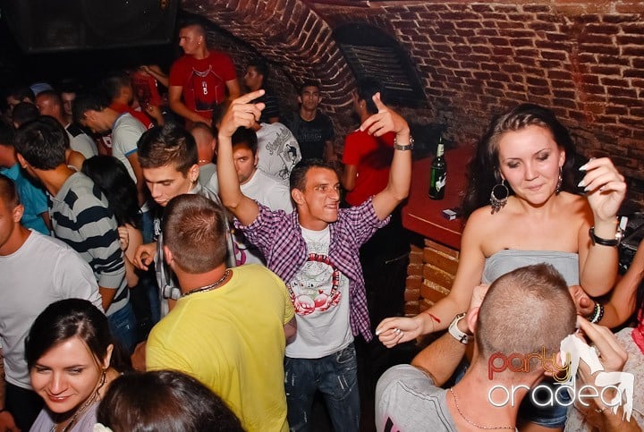 Petrecerea de miercuri în Escape, 