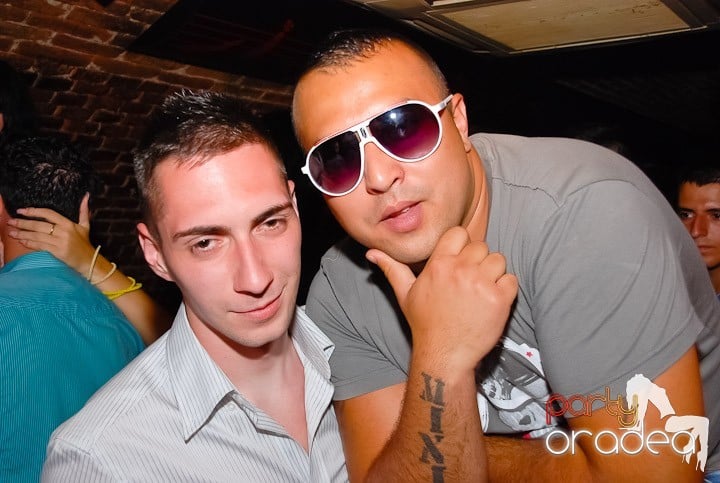 Petrecerea de miercuri în Escape, 