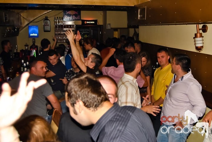 Petrecerea Kamikaze continuă, 