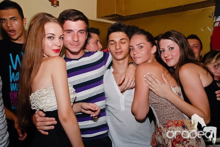 Petrecerea Kamikaze continuă, 