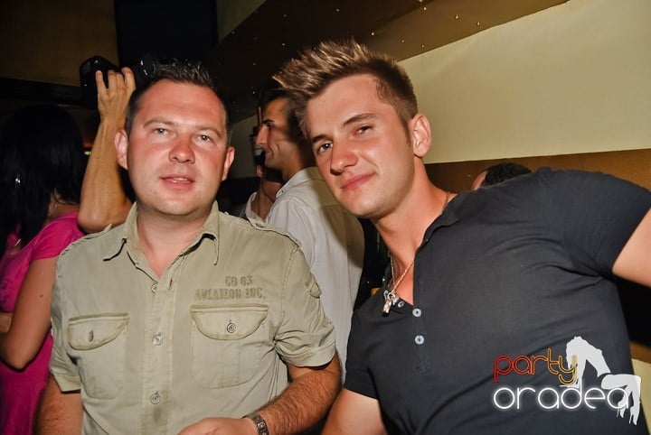 Petrecerea Kamikaze continuă, 