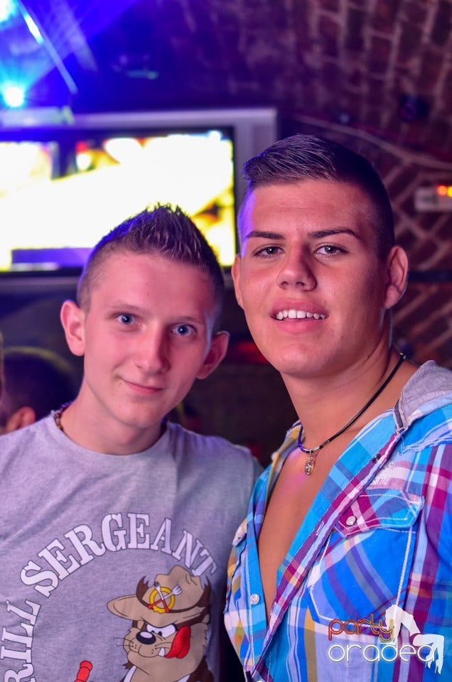 Petrecerea nu se opreşte!, 