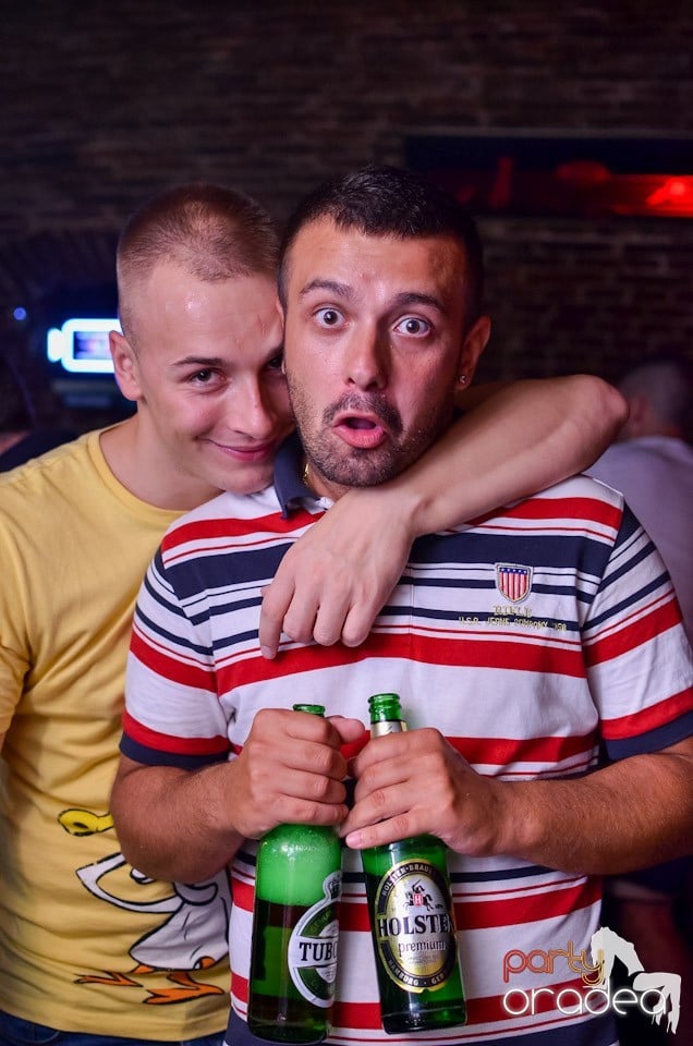 Petrecerea nu se opreşte!, 