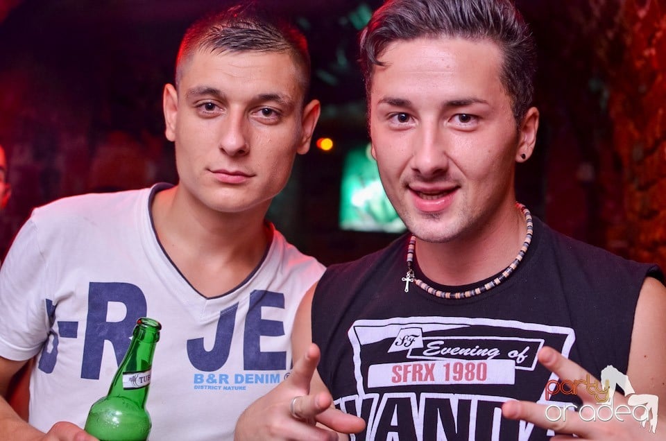 Petrecerea nu se opreşte!, 