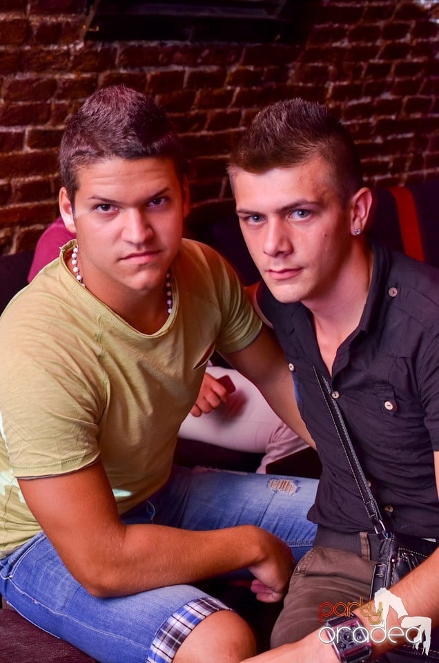 Petrecerea nu se opreşte!, 