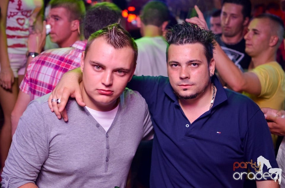 Petrecerea nu se opreşte!, 