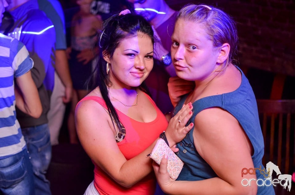 Petrecerea nu se opreşte!, 